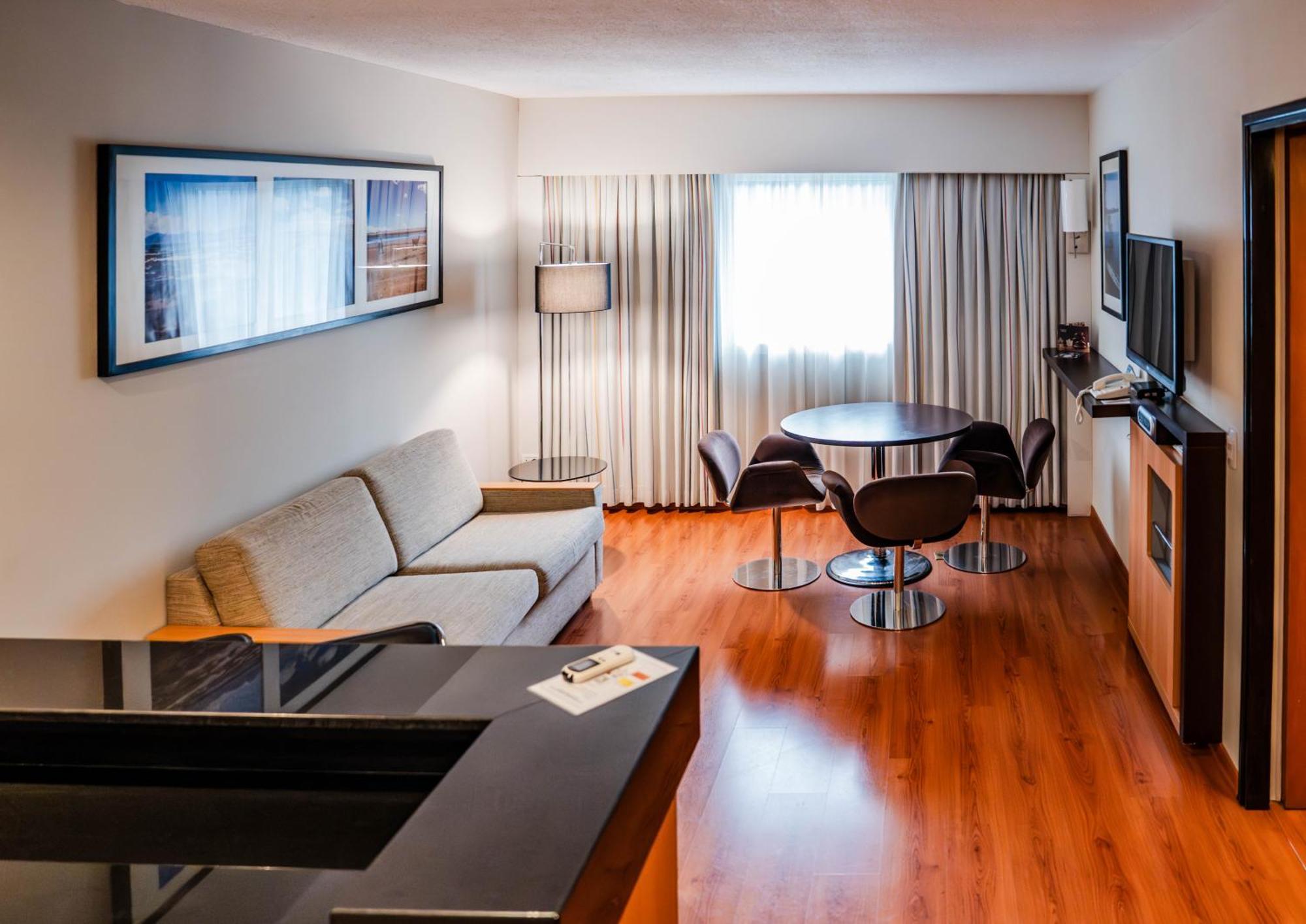 Novotel San Isidro 4*