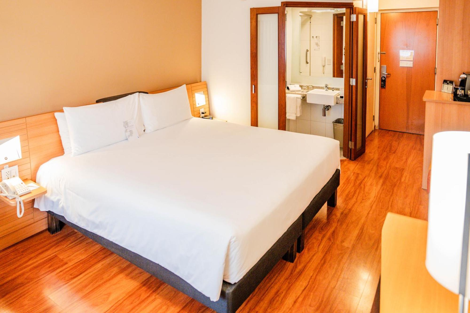 Novotel San Isidro 4*