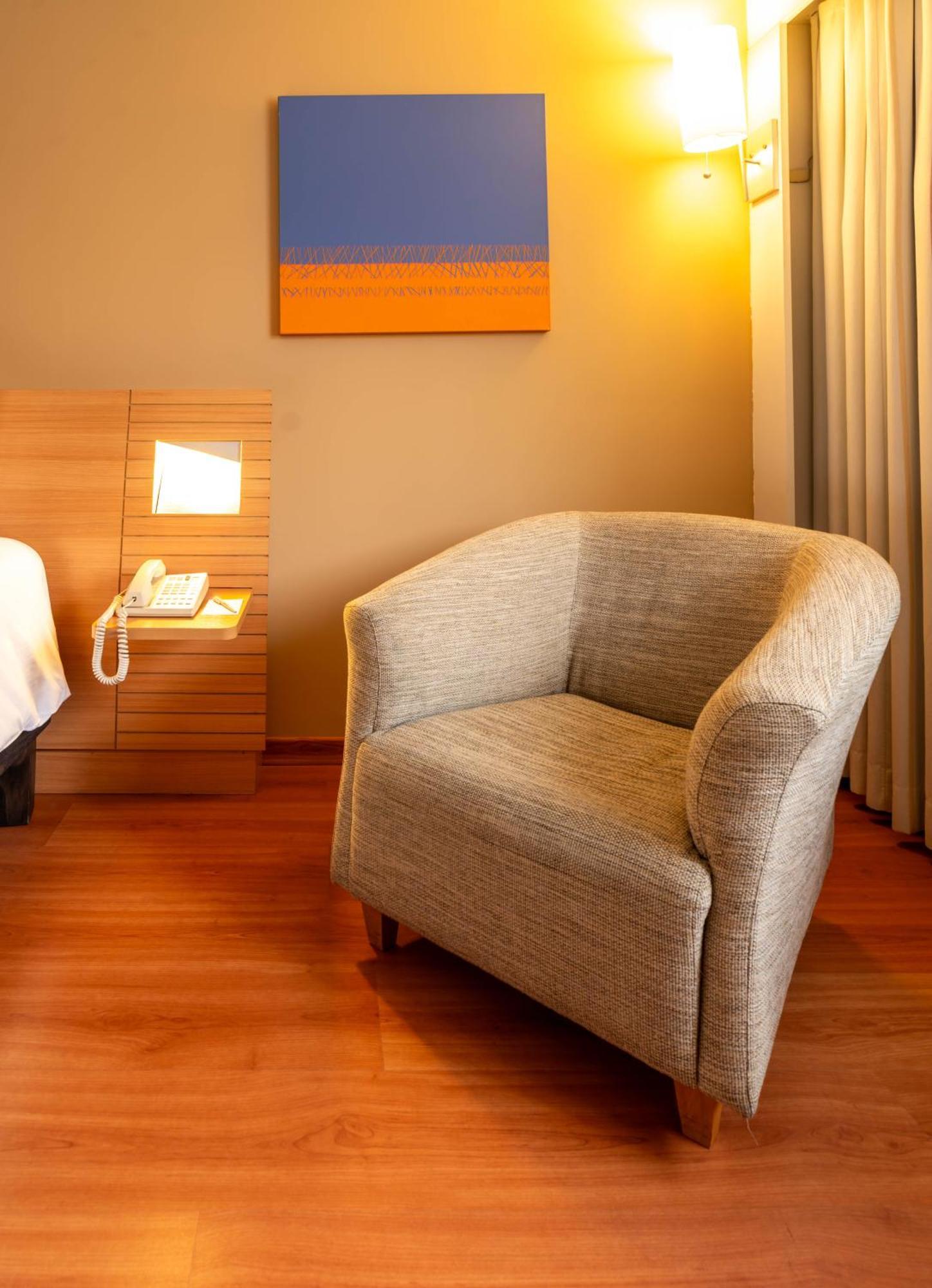 Novotel San Isidro Hotel
