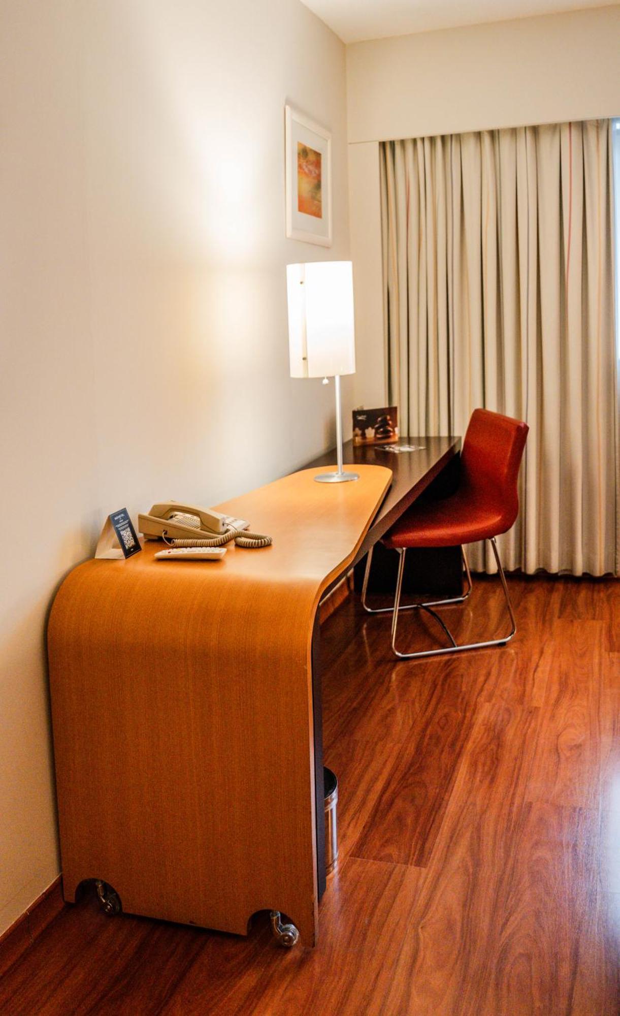 Hotel Novotel San Isidro 4*